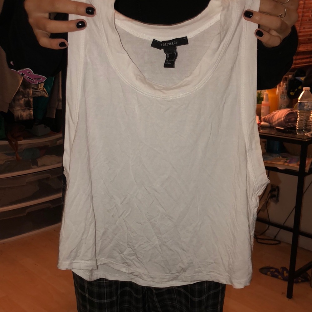white tank from forever21
